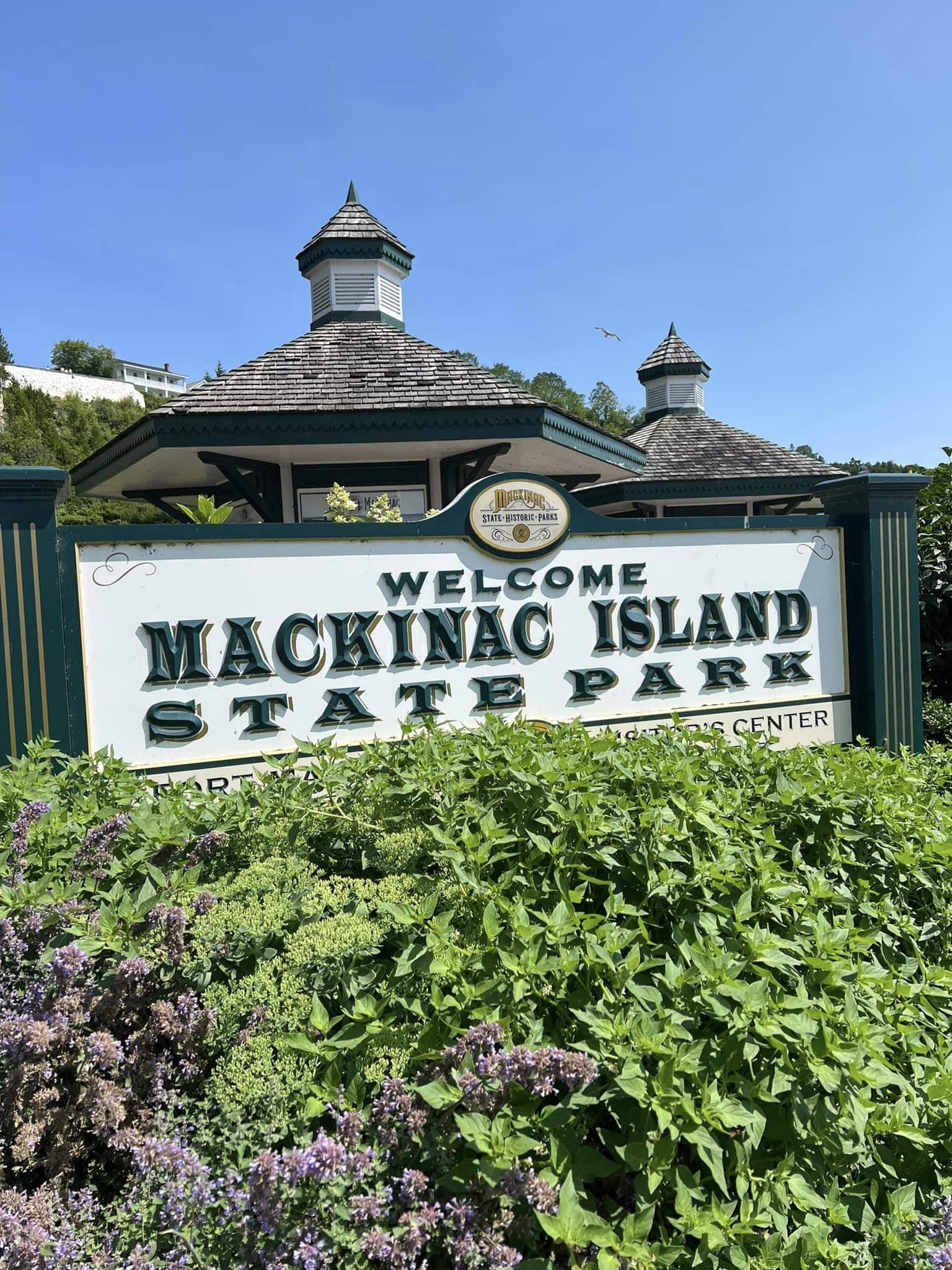 Featured image for “Mackinac Island State Park: Your Ultimate Outdoor Adventure”